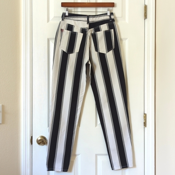 BDG Urban Outfitters Striped High Waisted Tapered Leg Mom Jeans Black White 26 - Picture 4 of 15